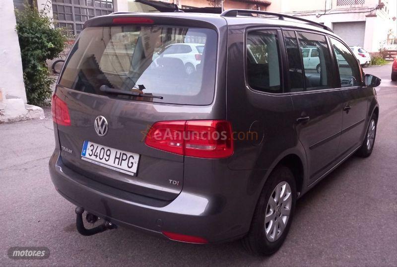 Volkswagen Touran 1.6 TDI 105cv DSG Advance de 2013 con 128.000 Km por 13.500 EUR. en Barcelona