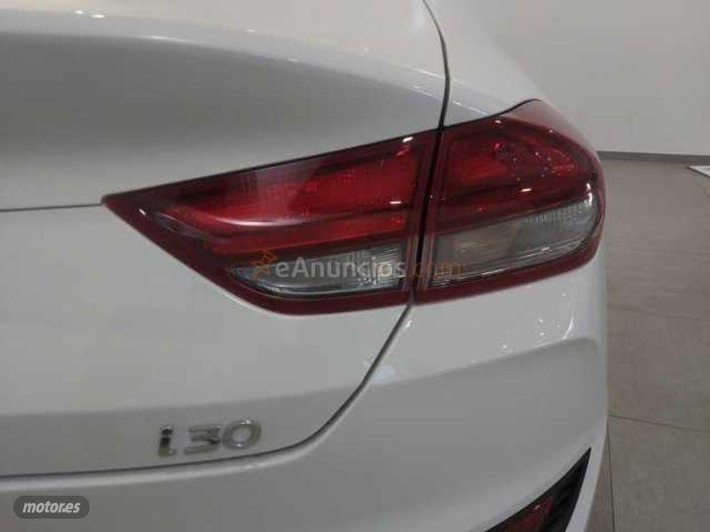 Hyundai i30 TGDI 1.0 120CV 48V KLASS de 2021 con 10 Km por 23.450 EUR. en Huelva