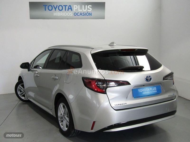 Toyota Corolla 1.8 125H ACTIVE TECH ECVT TOU SPORT de 2021 con 7.648 Km por 21.990 EUR. en Valladolid