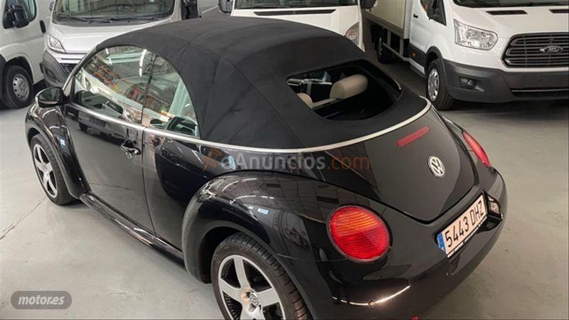 Volkswagen New Beetle 1.6 Cabriolet de 2005 con 102.320 Km por 6.995 EUR. en Barcelona