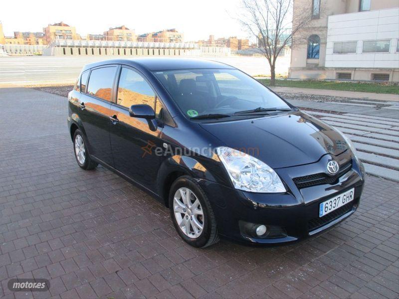 Toyota Corolla Verso 1.8 VVTi Luna de 2009 con 198.000 Km por 4.990 EUR. en Madrid