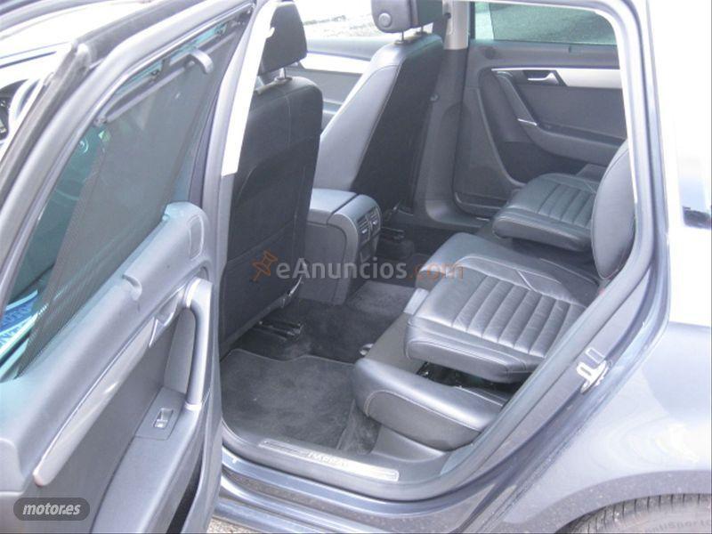 Volkswagen Passat Variant 2.0 TDI 140cv Highline BMot Tech de 2014 con 140.000 Km por 15.600 EUR. en La Coruna