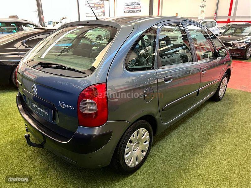 Citroen Xsara Picasso 1.6 HDi 92 SX de 2009 con 179.000 Km por 3.800 EUR. en Malaga