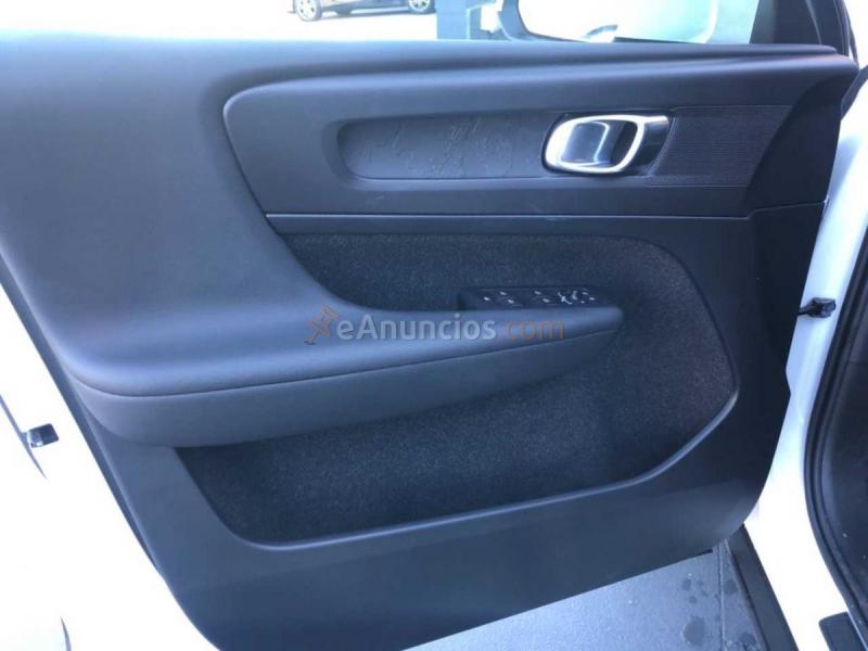 Volvo XC40 MOMENTUM  D3 150CV NAV 