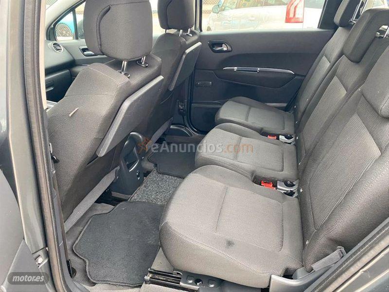 Peugeot 5008 Confort 1.6 HDI 110 FAP de 2010 con 182.000 Km por 6.000 EUR. en Alicante