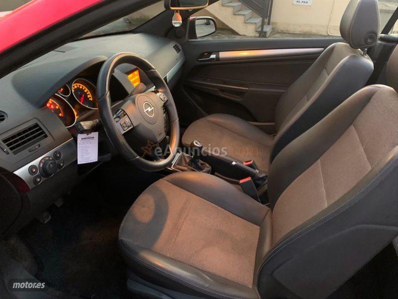 Opel Astra Twin Top 1.9 CDTi Cosmo de 2009 con 169.000 Km por 4.500 EUR. en Barcelona
