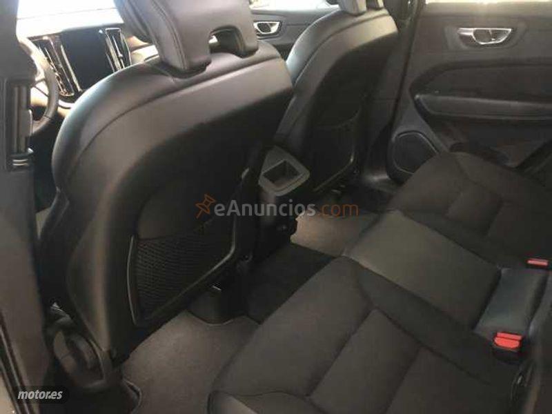 Volvo XC 60 XC60 D4 AWD Momentum Automatico de 2018 con 70.000 Km por 37.900 EUR. en Madrid