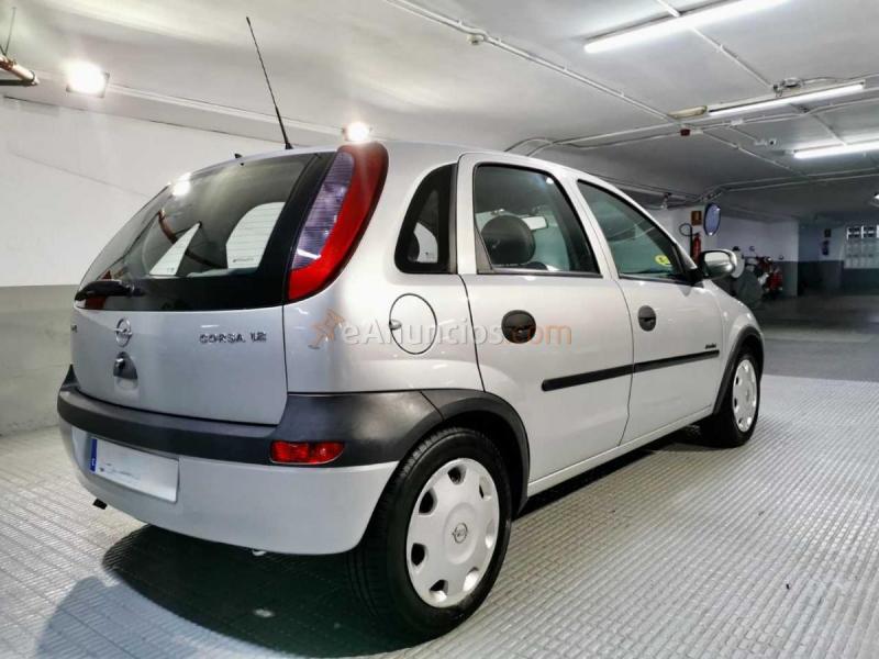 Opel Corsa 1.2 Comfort 70cv. Impecable, a toda prueba. 