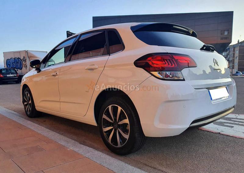 Citron c4 1.6 bluehdi 100cv. Live edition muy buen estado y mucho equipamiento