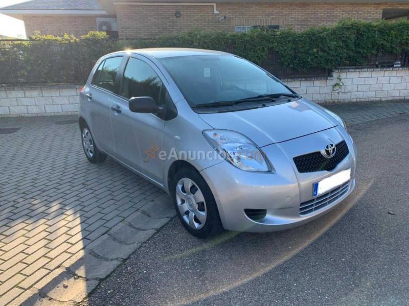 Toyota Yaris 1.3 VVti 
