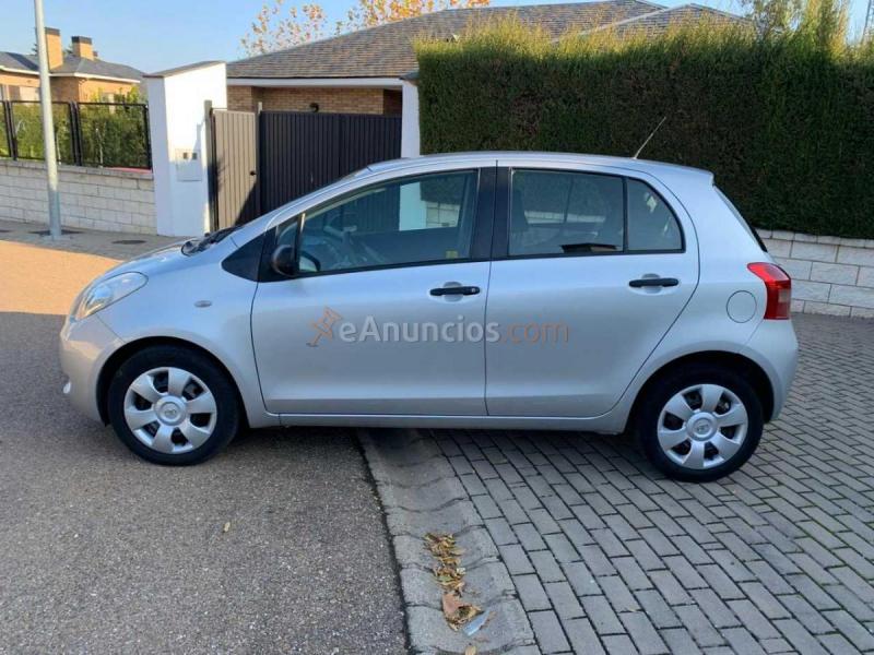 Toyota Yaris 1.3 VVti 