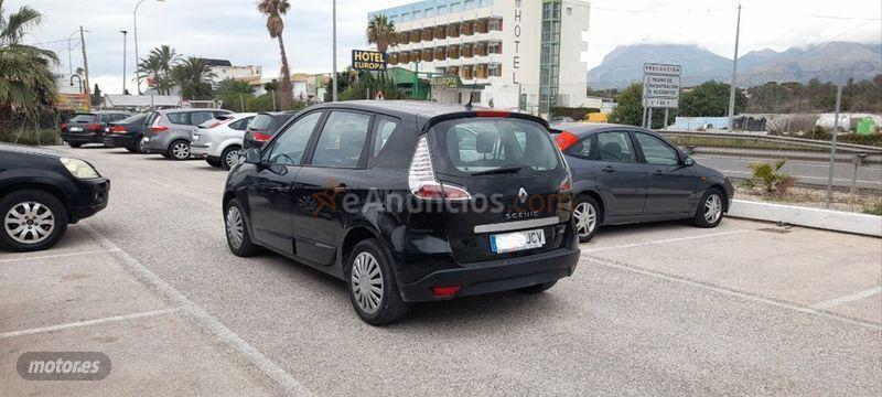 Renault Scenic Selection dCi 95 eco2 de 2015 con 259.987 Km por 4.999 EUR. en Alicante