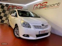 Toyota Verso 2.0 D4D Active 5pl. de 2012 con 313.000 Km por 5.990 EUR. en Madrid
