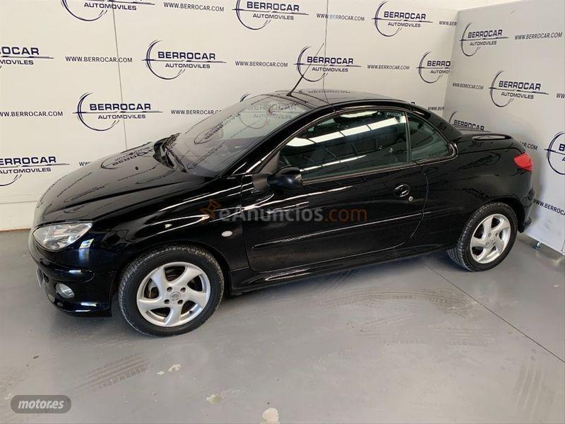 Peugeot 206 CC 1.6 de 2005 con 130.001 Km por 2.950 EUR. en Sevilla