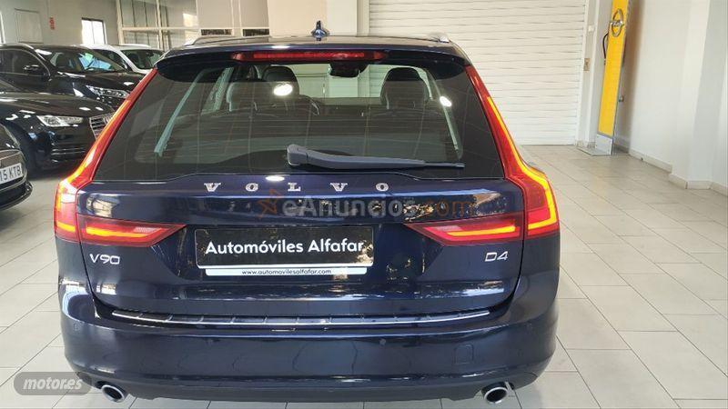 Volvo V 90 2.0 D4 Momentum Auto de 2017 con 74.469 Km por 31.990 EUR. en Valencia