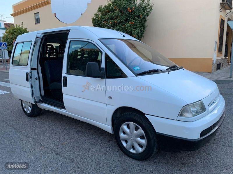 Citroen Jumpy JUMPY 1.9 D COMBI CONFORT 8PL. de 2002 con 234.138 Km por 2.999 EUR. en Sevilla