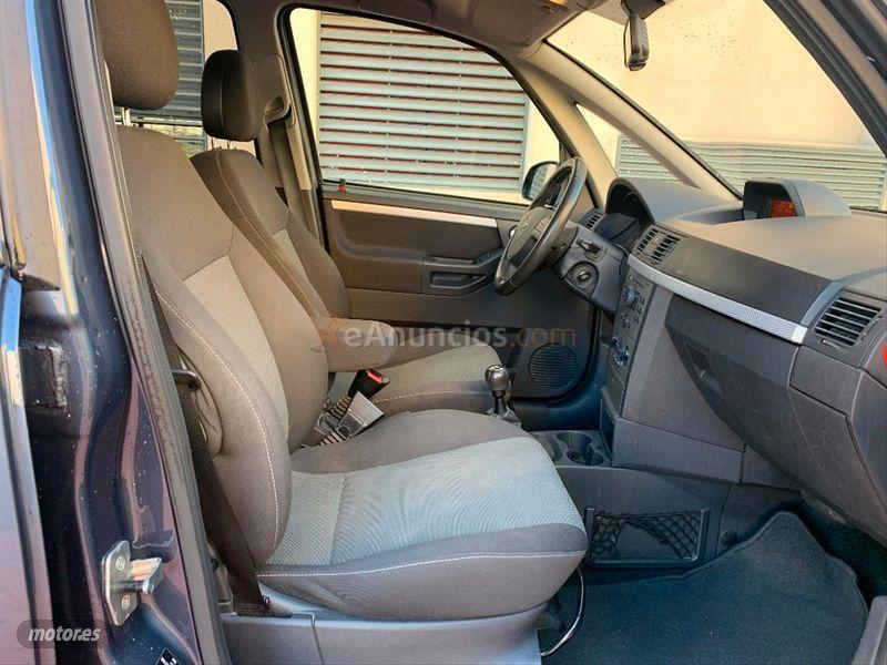 Opel Meriva 1.7 CDTi Cosmo de 2010 con 218.874 Km por 3.599 EUR. en Madrid