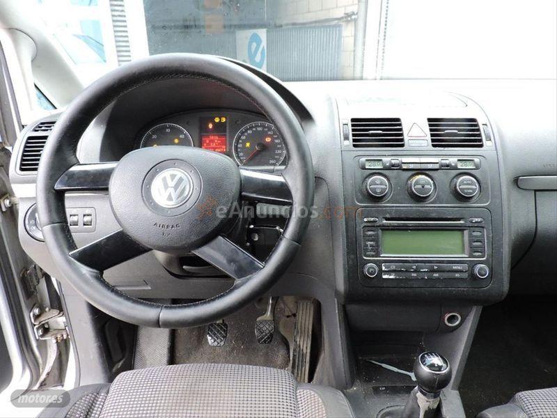 Volkswagen Touran 2.0 TDI ADVANCE de 2004 con 283.272 Km por 2.200 EUR. en La Rioja
