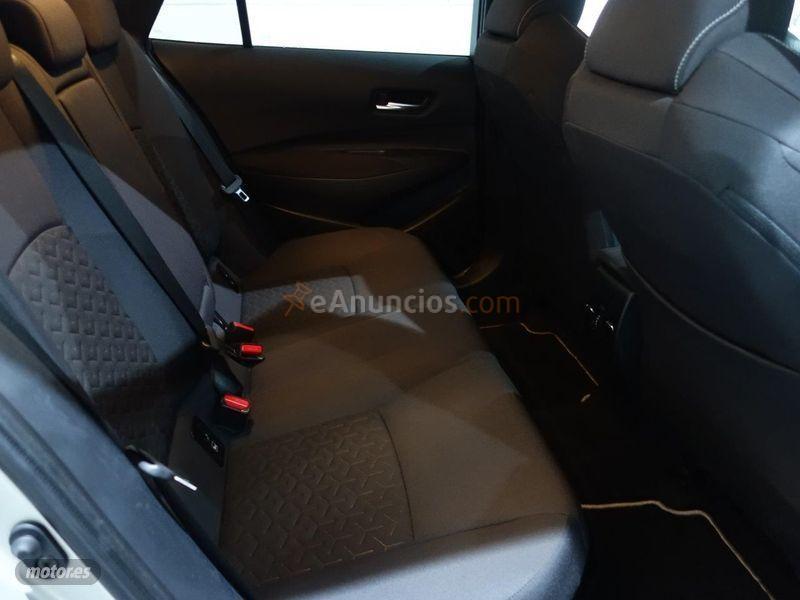 Toyota Corolla 1.8 125H ACTIVE TECH ECVT TOU SPORT de 2021 con 23.206 Km por 23.200 EUR. en Madrid