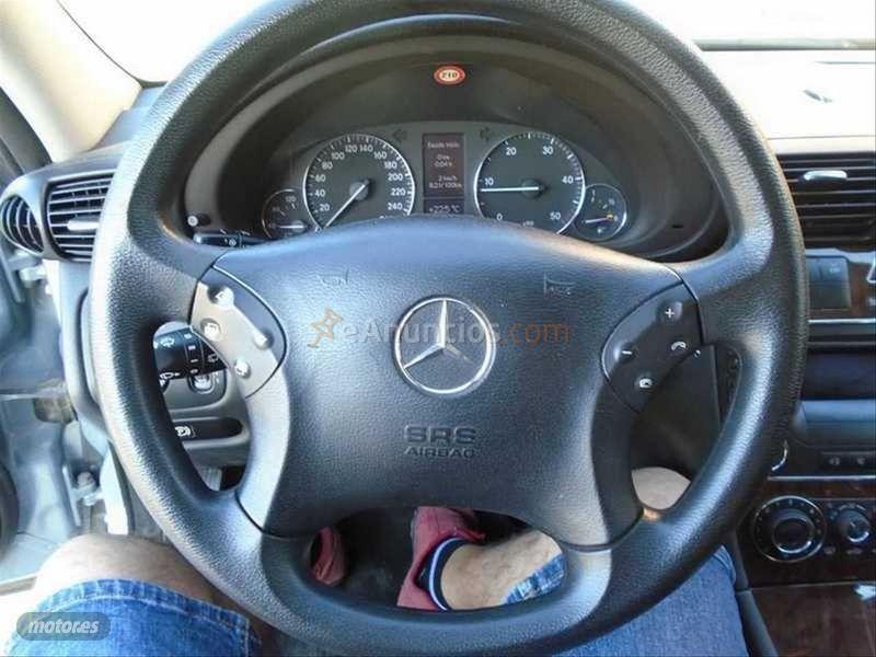Mercedes Clase C C 220 CDI Classic Familiar de 2005 con 350.795 Km por 3.999 EUR. en Madrid