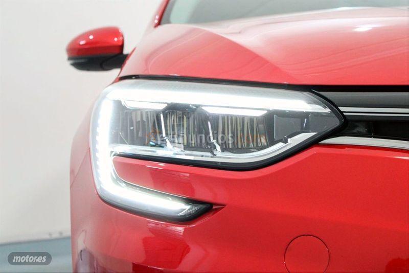 Renault Megane S.T. Zen TCe 103 kW 140CV EDC GPF SS de 2021 con 17.800 Km por 20.990 EUR. en Madrid