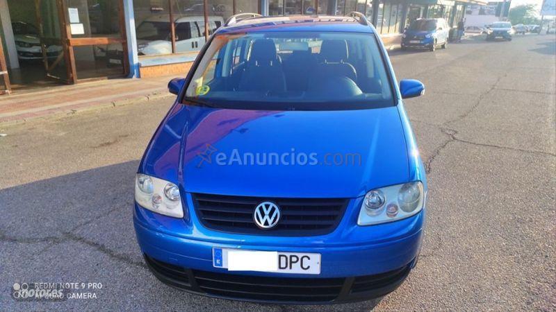 Volkswagen Touran 1.6 CONCEPTLINE de 2005 con 199.000 Km por 4.000 EUR. en Madrid
