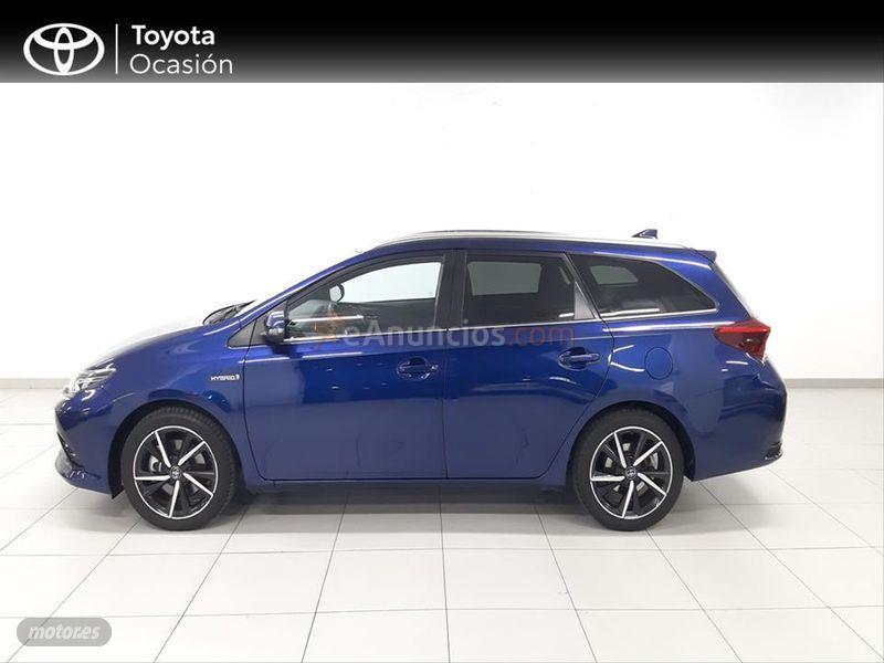 Toyota Auris 1.8 140H Feel Touring Sports de 2018 con 42.506 Km por 17.990 EUR. en Madrid
