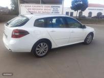 Renault Laguna G.Tour Dyn. TomTom 2.0 En. dCi 130 eco2 de 2013 con 220.000 Km por 6.800 EUR. en Badajoz