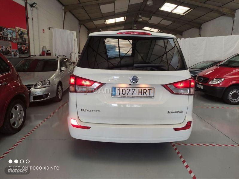 Ssangyong Rodius eXdi Limited de 2014 con 198.000 Km por 11.300 EUR. en Madrid