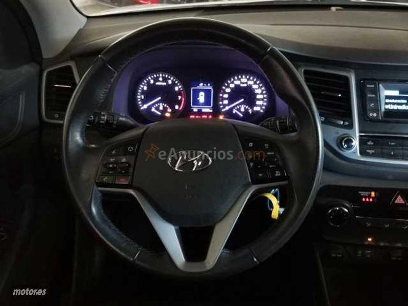 Hyundai Tucson 1.6 GDI BD Essence 4x2 131 de 2017 con 67.300 Km por 19.490 EUR. en Jaen