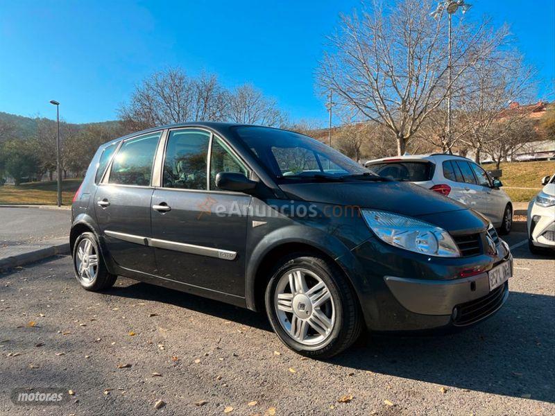 Renault Scenic Confort Dynamique 1.4 16V EU4 de 2005 con 135.654 Km por 3.499 EUR. en Barcelona