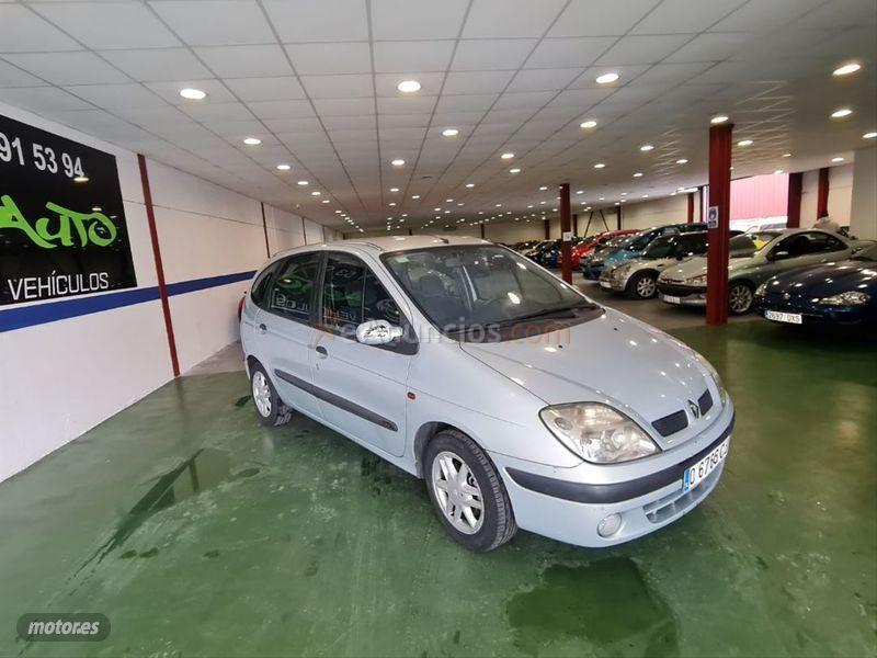 Renault Scenic CONFORT DYNAMIQUE 1.9DCI de 2003 con 280.000 Km por 1.490 EUR. en Asturias