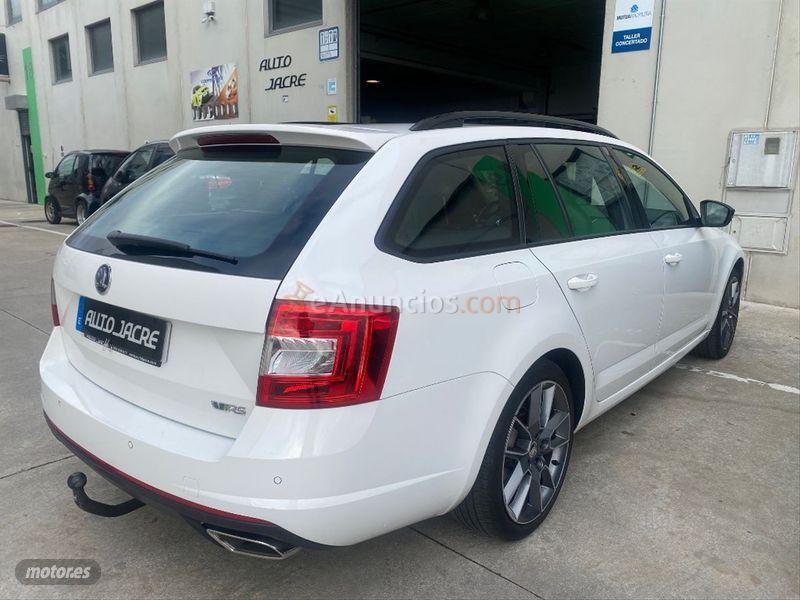 Skoda Octavia Combi 2.0 TDI CR 184cv RS de 2015 con 108.000 Km por 18.990 EUR. en Valladolid