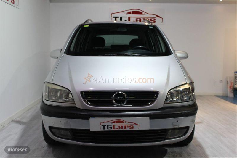 Opel Zafira 2.0 Dti 16v Blue Line de 2004 con 180.000 Km por 1.990 EUR. en Barcelona