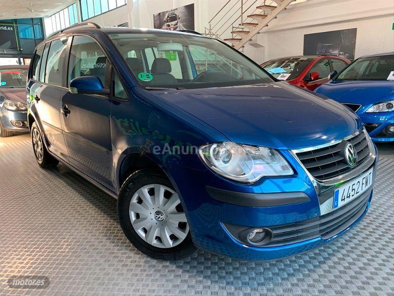 Volkswagen Touran 1.6 102 Traveller de 2007 con 176.000 Km por 7.990 EUR. en Madrid