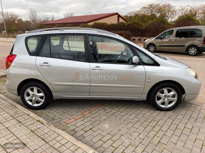 Toyota Corolla Verso 1.8 VVTi Sol MMT de 2004 con 164.135 Km por 3.990 EUR. en Madrid