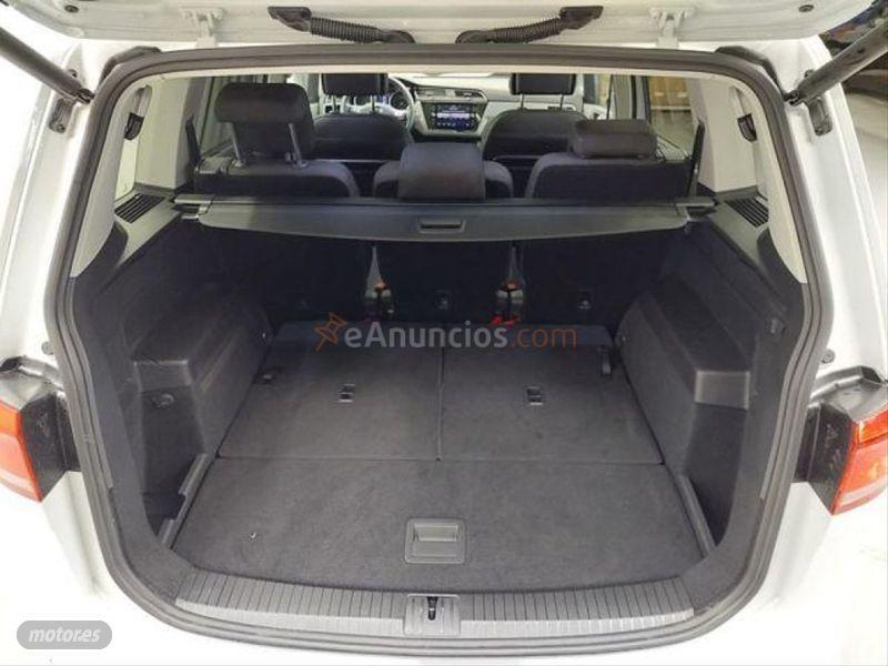 Volkswagen Touran Advance 2.0 TDI 110kW 150CV DSG de 2021 con 33.333 Km por 34.900 EUR. en Burgos