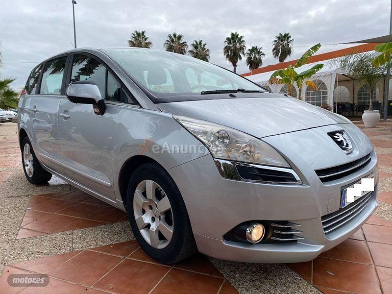 Peugeot 5008 Active 2.0 HDI 150 FAP de 2012 con 239.151 Km por 8.900 EUR. en Badajoz