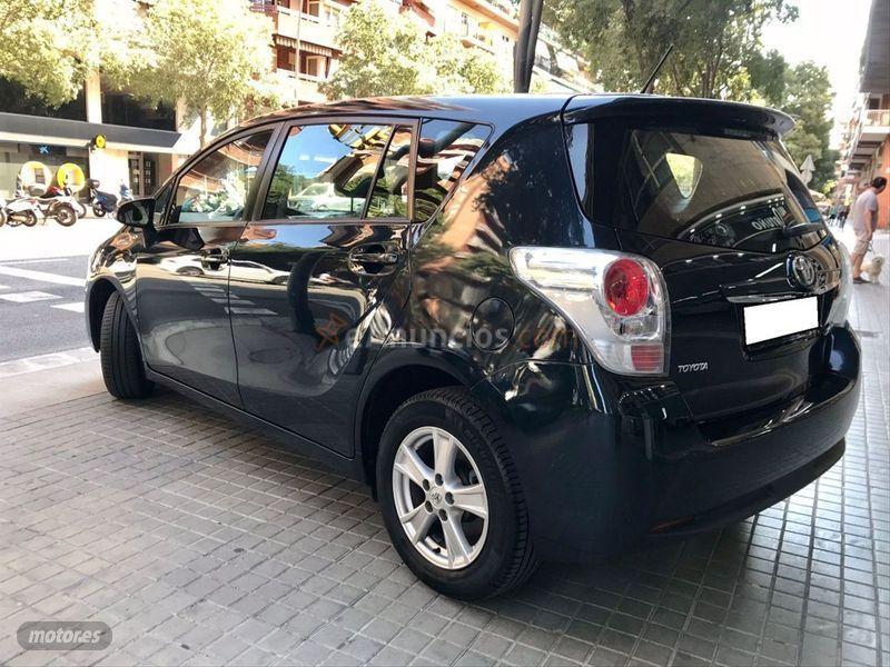 Toyota Verso 130 Active 7pl. de 2013 con 125.000 Km por 10.995 EUR. en Barcelona