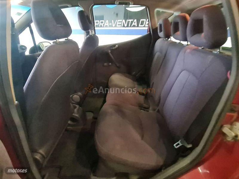 Mercedes Clase A A 160 CLASSIC de 2000 con 299.000 Km por 1.500 EUR. en Asturias