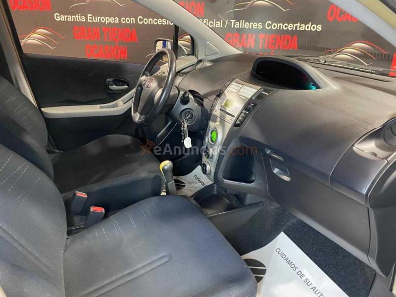 Toyota Yaris 1.4D-4D ACTIVE 90CV 