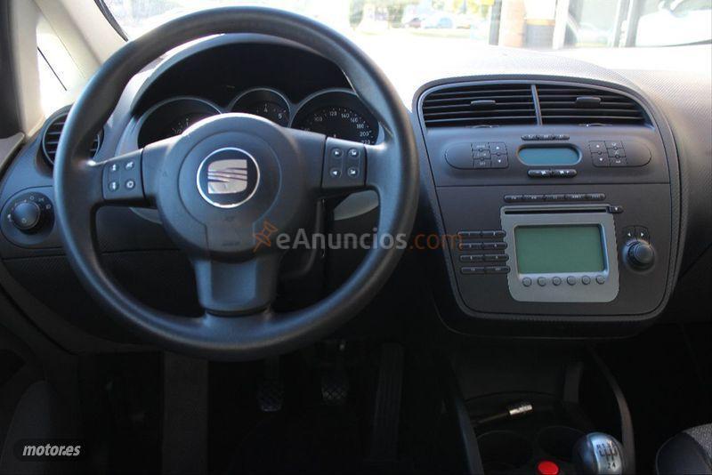 Seat Altea 1.9 TDI 105cv Sport de 2006 con 199.800 Km por 3.995 EUR. en Zaragoza