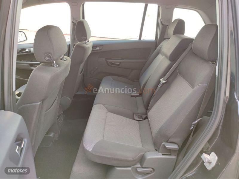 Opel Zafira 1.7 CDTi 110 CV Family de 2011 con 222.000 Km por 4.995 EUR. en Malaga