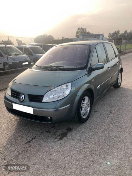 Renault Scenic CONFORT AUTHENTIQUE 1.6 16V de 2004 con 438.000 Km por 2.000 EUR. en Badajoz