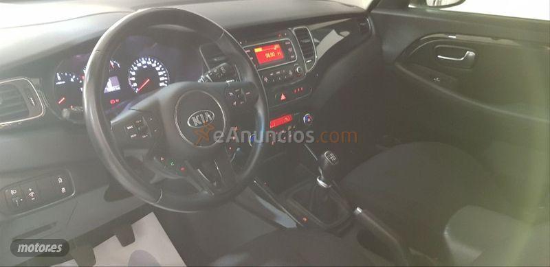 Kia Carens 1.7 CRDi VGT 115cv Concept EcoDynam 5pl de 2015 con 103.000 Km por 12.990 EUR. en Granada