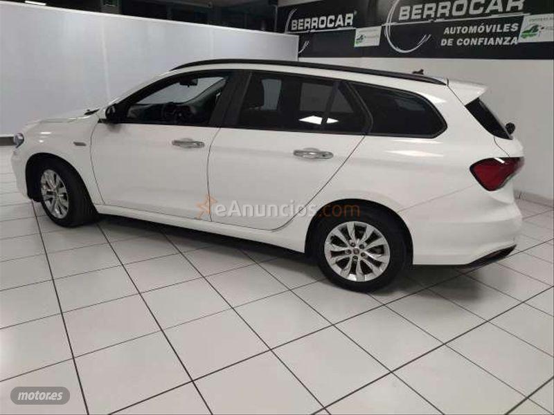 Fiat Tipo 1.3 Easy 70kW 95CV diesel Mjet. SW de 2018 con 31.514 Km por 13.940 EUR. en Sevilla