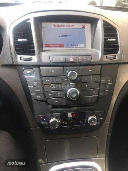 Opel Insignia Spo. Tourer 2.0CDTI 130CV Selective Auto de 2012 con 220.700 Km por 5.590 EUR. en Badajoz