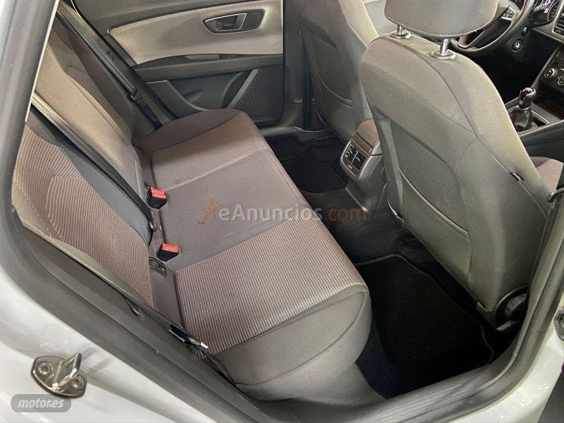 Seat Leon ST 1.6 TDI 110cv StSp Style de 2016 con 179.000 Km por 8.900 EUR. en Sevilla