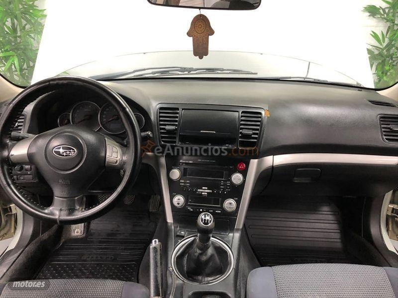 Subaru Outback 2.5i de 2008 con 218.765 Km por 4.999 EUR. en Sevilla
