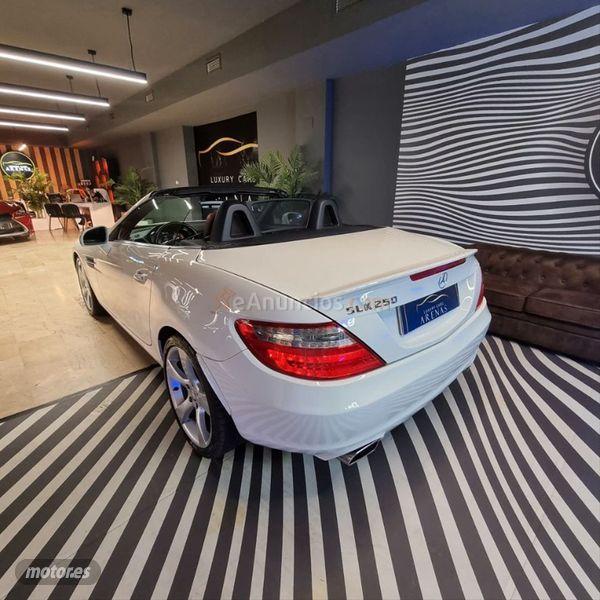 Mercedes Clase SLK SLK 250 BlueEfficiency de 2012 con 233.000 Km por 20.900 EUR. en Sevilla